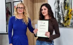 Писането е част от произвеждането на смисъл, каза писателят Георги Господинов на учениците, участвали в литературен конкурс в Ямбол