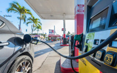 За първи път от три години: Цените на горивата в Масачузетс преминаха границата от 4 долара за галон