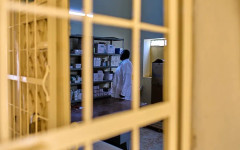 Не, Канада не въвежда евтаназия за тийнейджъри с анорексия