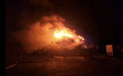 Пожар избухна в база за вторични суровини в Сливен