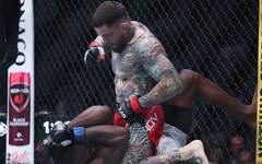 Шон Брейди прегази Хоакин Бъкли на UFC 328