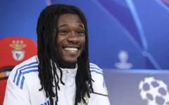 Едуардо Камавинга остава верен на Реал Мадрид