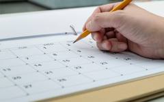 "Почивките струват милиони": Работодатели искат край на удължените уикенди