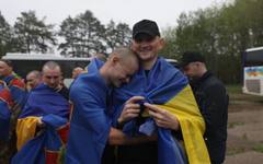 След 4 години в плен: 205 украински военни се прибраха у дома