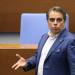 ХУБАВО СЕ РАЗВЕДОХТЕ, АМА КОЙ ЩЕ ВЗЕМЕ ДЕЦАТА?