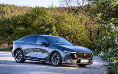 Mazda 6e привлича с красота, но пленява с високо качество и комфорт