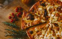 Течната пица на Pizza Hut: Поредният знак, че човешката цивилизация трябва да си зададе някои сложни въпроси