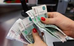 Кешът се завръща в Русия след удара по дигиталната икономика заради войната