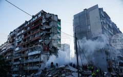 Зеленски поиска от военните "ответни мерки" срещу Русия след разруха и смърт в Киев, руски военен кораб е ударен в окупираните земи