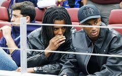 Барса обмисля раздяла с крайните си защитници