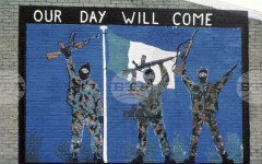 Северноирландска военизирана групировка каза, че ще напада полицаите и в домовете им, съобщи местно издание