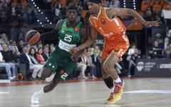 Панатинайкос мина през иглени уши във Валенсия