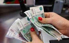 Парите в брой се завръщат в Русия: прекъсванията на интернет засягат плащанията