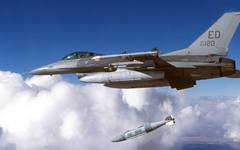 САЩ одобриха продажбата на над 1500 далекобойни авиобомби JDAM на Украйна