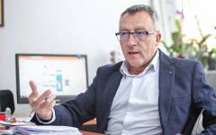 Страшен проблем с децата! Легендарен директор бие аларма