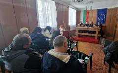 Продължават срещите на мобилните полицейски екипи с жители на малките села в Смолянско