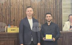 Постоянната комисия по "Спорт и младежки дейности" на Общинския съвет в Добрич връчи наградите за спортист и отбор на месец март