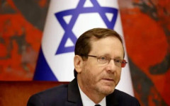 Самолетът на израелския президент летя над половин Европа, Турция не го пусна