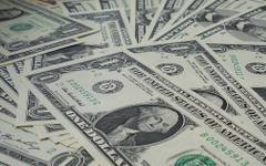 Доларът на едноседмичен връх след данните за инфлацията в САЩ