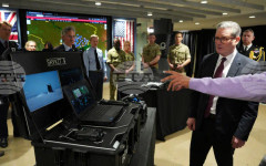 Германските военни засега няма да внедряват софтуера на компанията за ИИ "Палантир", съобщи "Ханделсблат"