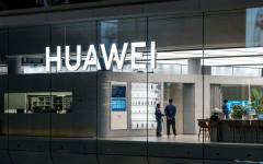 Китай заплаши с ответни мерки в случай на забрана на оборудването на Huawei в ЕС