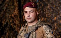 "Контрол над небето и унищожаване на струпвания от техника": Командирът на 7-ми корпус на ДШВ синхронизира плана за отбрана на Покровск