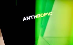 Австралийският регулатор заплашва със санкции заради слаб контрол върху AI