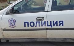 Полицаи задържаха 26-годишен мъж от Свищов за саморазправа и повреждане на чуждо имущество