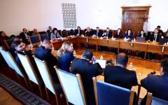 На първо четене: създават нова Комисия за противодействие на корупцията