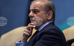 Пакистанският премиер започва дипломатическо посещение в Саудитска Арабия, Катар и Турция