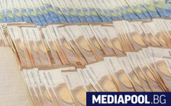 Двама общински съветници от Септември са задържани за купуване на гласове