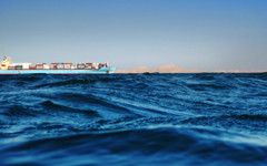 Иран заплаши да блокира Червено море, ако блокадата на САЩ продължи