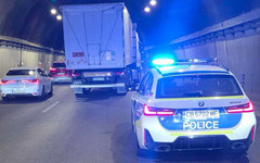 Прокуратурата смята, че няма доказателства за извършено престъпление от шофьора, запушил тунел "Витиня"