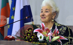 Община Средец учредява награда на името на Янка Рупкина за събора "Фолклорен венец Божура"