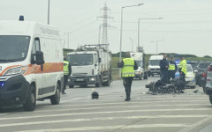 Катастрофа между лек автомобил и мотоциклет към "Люлин", пострадал е мотористът