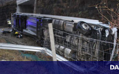 Турски камион се вряза в сграда в новозагорското село Богданово, шофьорът загина на място