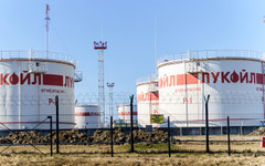 Дерогацията за дружествата на "Лукойл" у нас се удължава до края на октомври