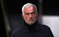 Спрягат Жозе Моуриньо за завръщане във Висшата лига