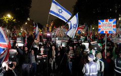 Антитерористичната полиция разследва опит за палеж на синагога в Лондон