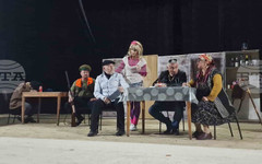 Любителският театър "Борис Илиев" представя "В старо село накрай света" от Недялко Йордано в Исперих