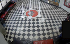 Герой в Оклахома: Директор на гимназия предотврати масова стрелба, обезвреждайки въоръжен мъж, нахлул в училището му