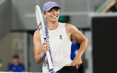 Швьонтек стигна четвъртфиналите в Щутгарт