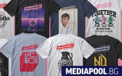 Тениска на бала вместо рокли и костюми: Инициатива помага на първокурсници без родители