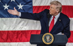 Тръмп очаква силна прегръдка от Си Дзинпин, когато пристигне в Китай