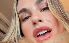 Сабаленка облече синьо палто и каза: Щях да съм боксьорка или модел