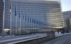 България получи одобрение от ЕК за държавна помощ за цените на тока за енергоемките отрасли