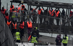 Великобритания: представяш се за гей, получаваш убежище