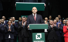 Финални проучвания: Радев печели, БСП е на ръба