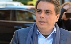 Асен Василев: Ако гласувате за Радев, получавате постна пица