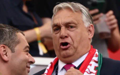 Орбан се роди като консерватор и умря като автократ